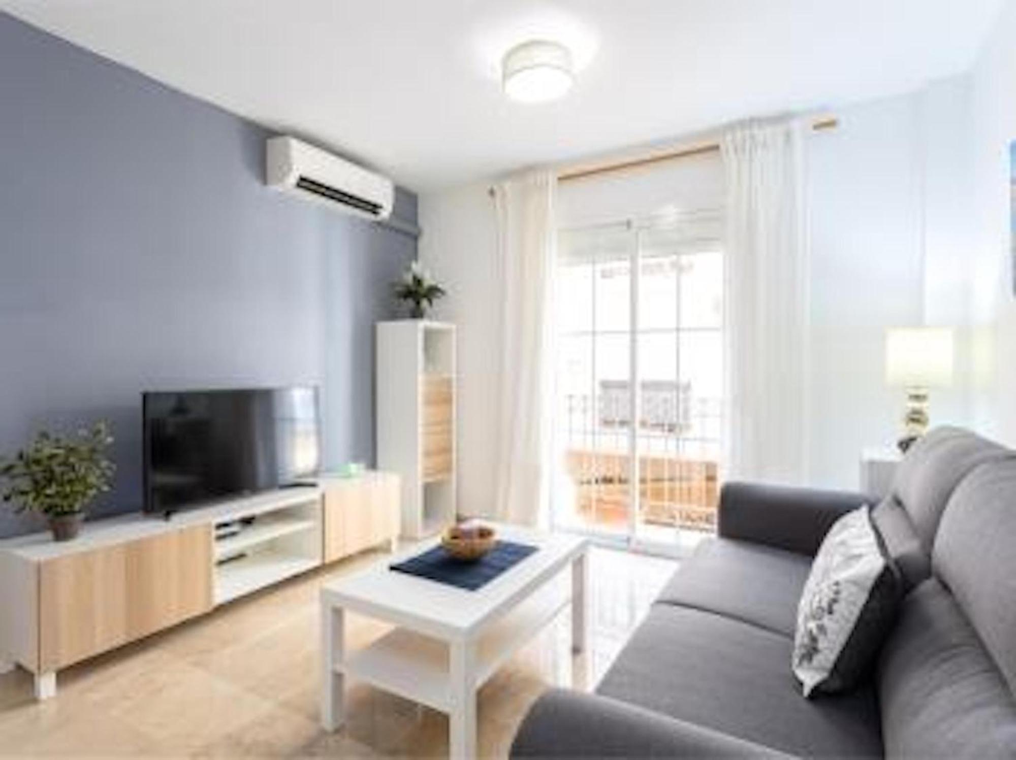Апартаменты Holidays2Malaga Picasso Area Экстерьер фото